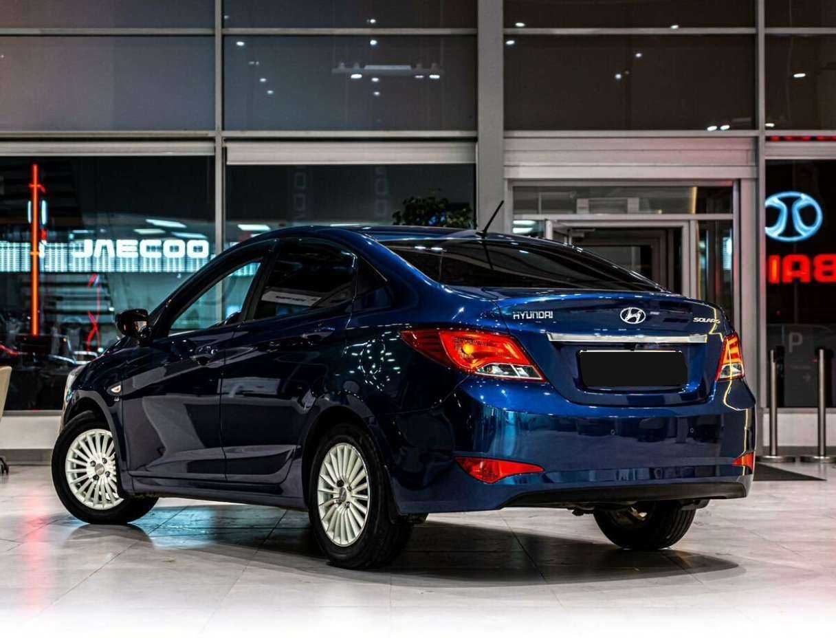 Купить Hyundai Solaris, 2015, 146 990 км, фото №4