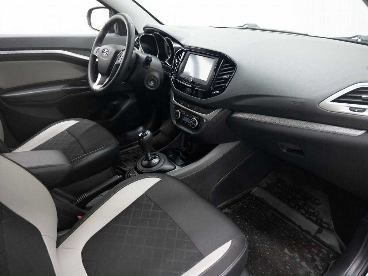 Купить Lada (ВАЗ) Vesta SW Cross, 2019, 88 754 км, фото №13