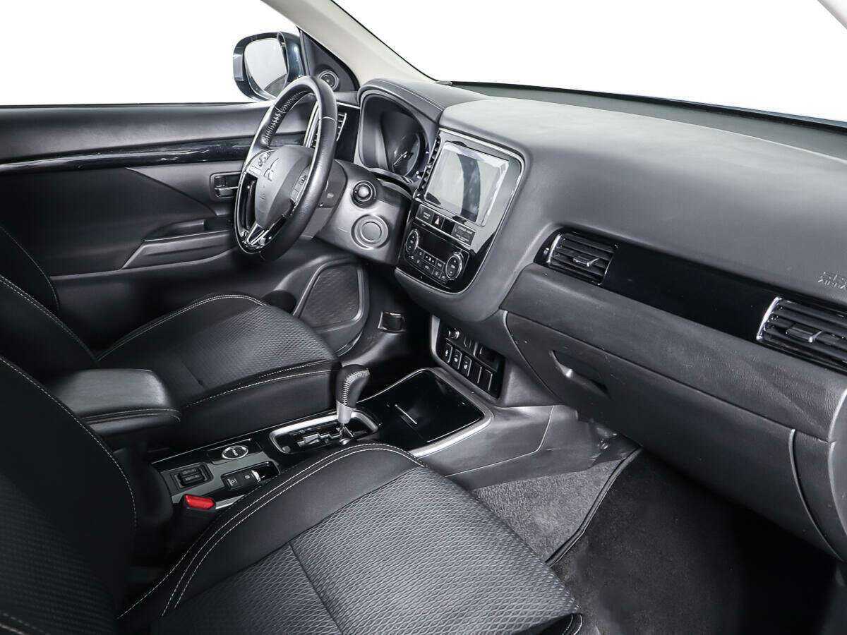 Купить Mitsubishi Outlander, 2019, 101 800 км, фото №9