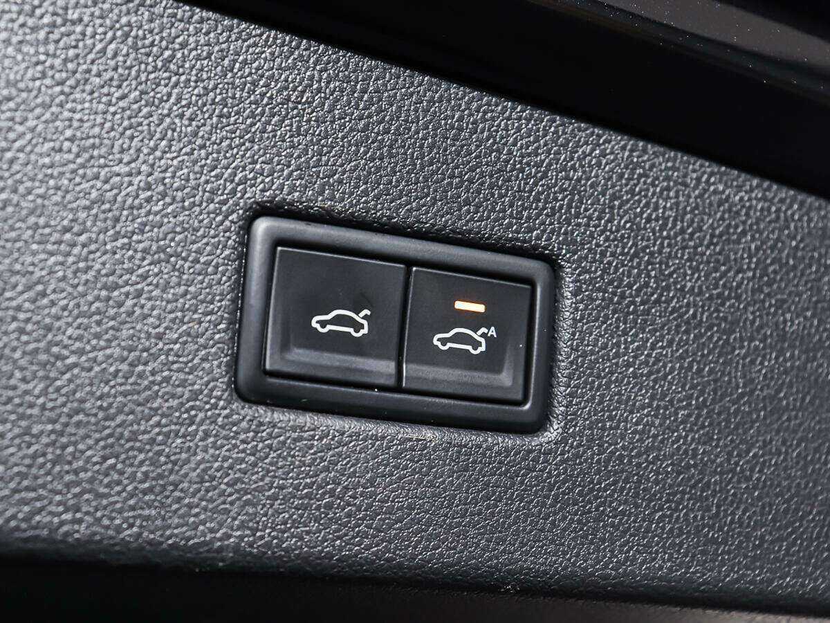 Купить Volkswagen Tiguan, 2018, 152 845 км, фото №16