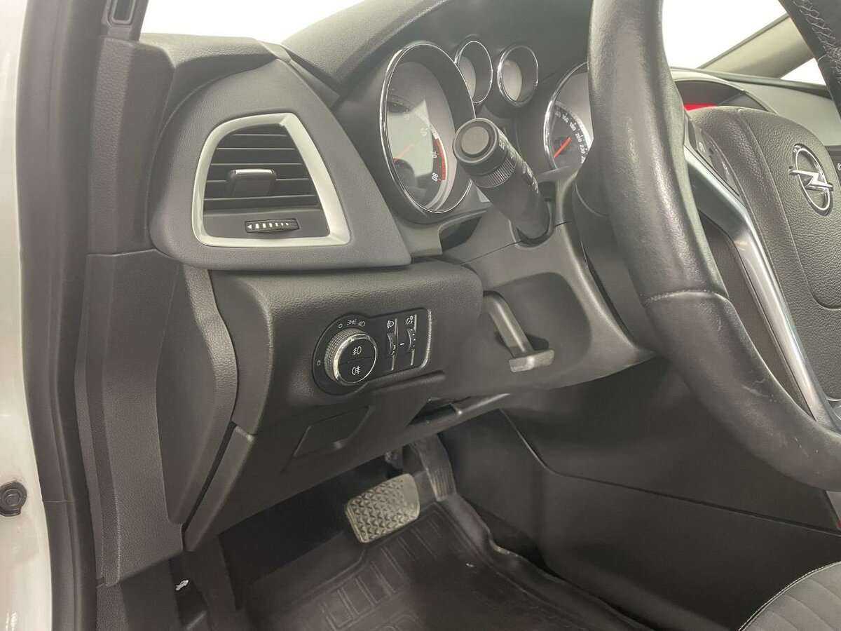 Купить Opel Astra, 2013, 129 703 км, фото №9