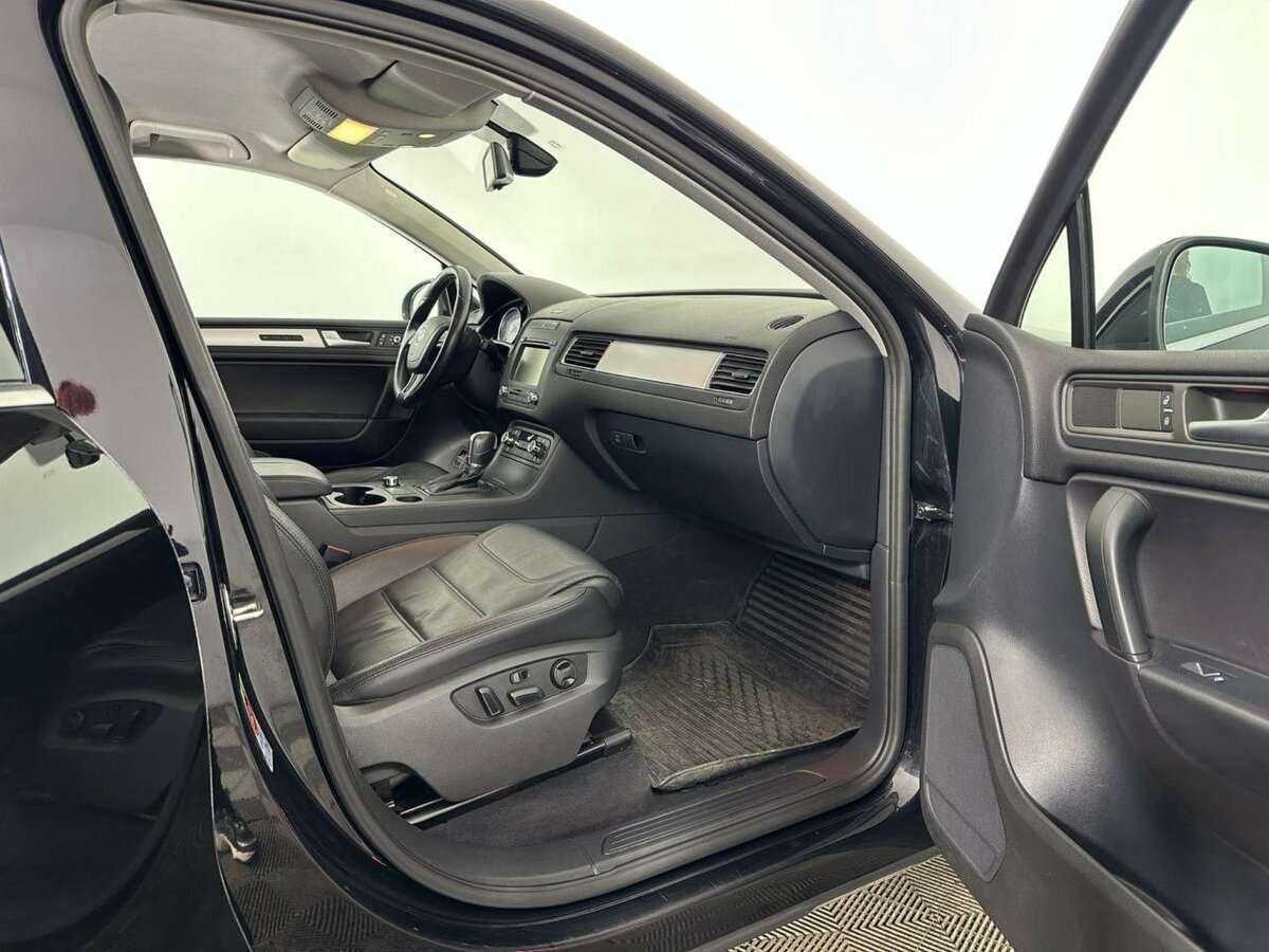 Купить Volkswagen Touareg, 2012, 216 981 км, фото №14