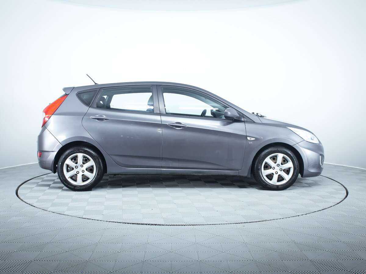 Купить Hyundai Solaris, 2013, 123 846 км, фото №4