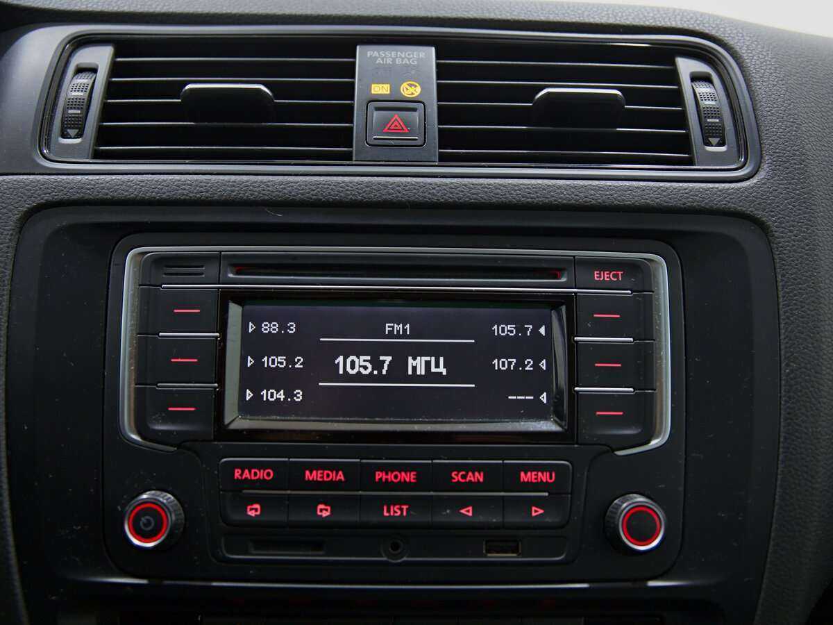 Купить Volkswagen Jetta, 2015, 144 689 км, фото №10