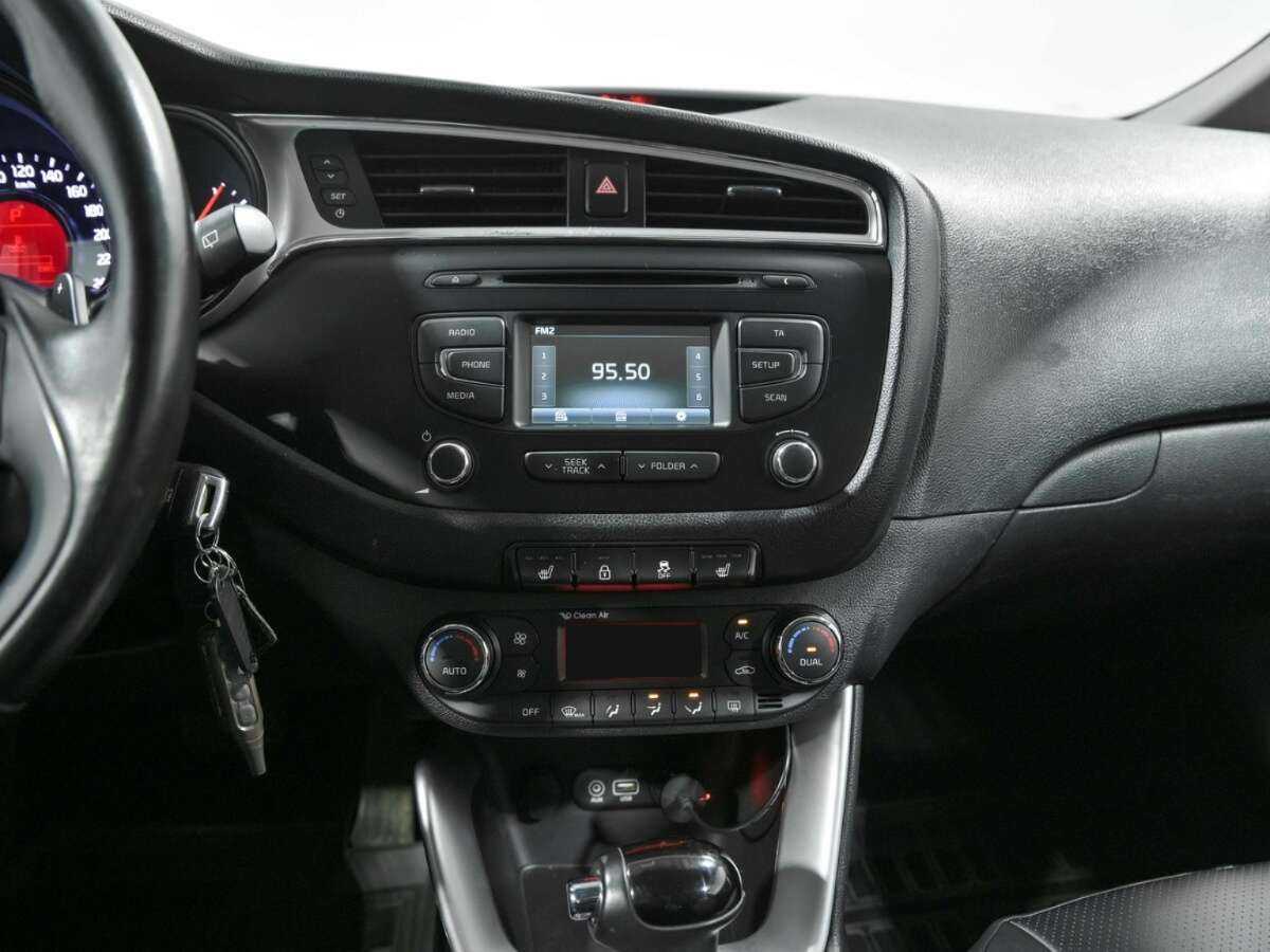 Купить Kia Ceed, 2017, 152 346 км, фото №10