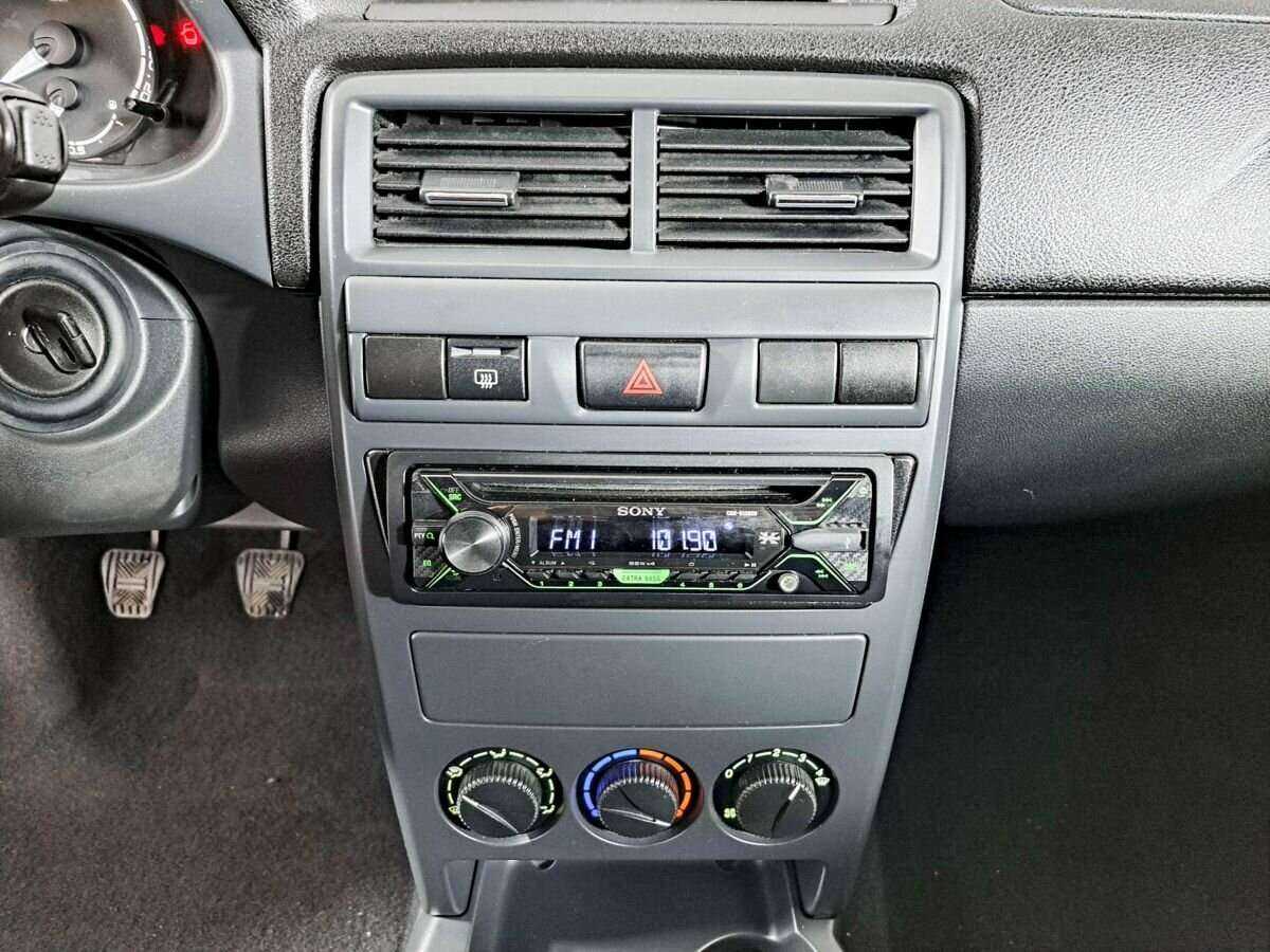 Купить Lada (ВАЗ) Priora, 2017, 145 530 км, фото №15