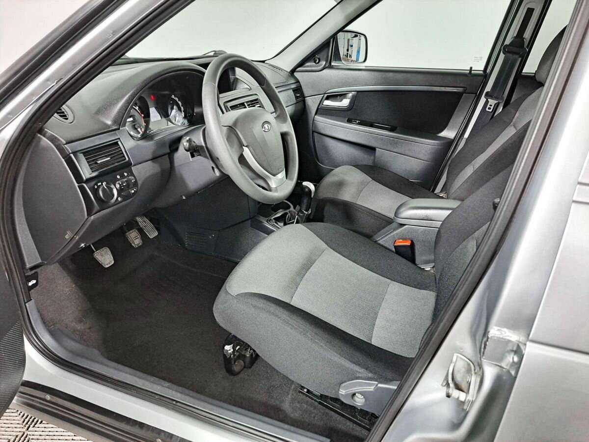 Купить Lada (ВАЗ) Priora, 2017, 84 267 км, фото №14