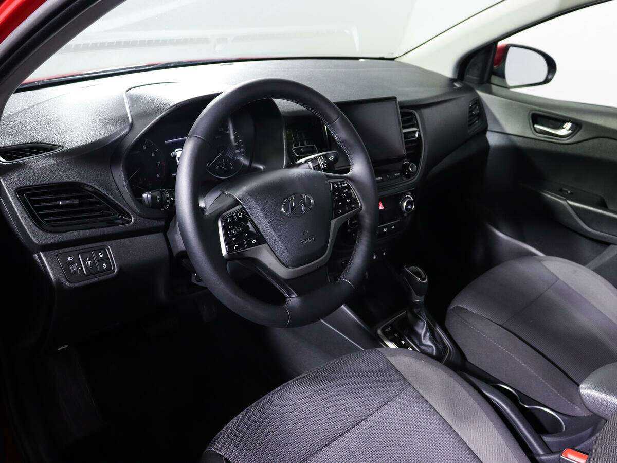 Купить Hyundai Solaris, 2020, 84 385 км, фото №7