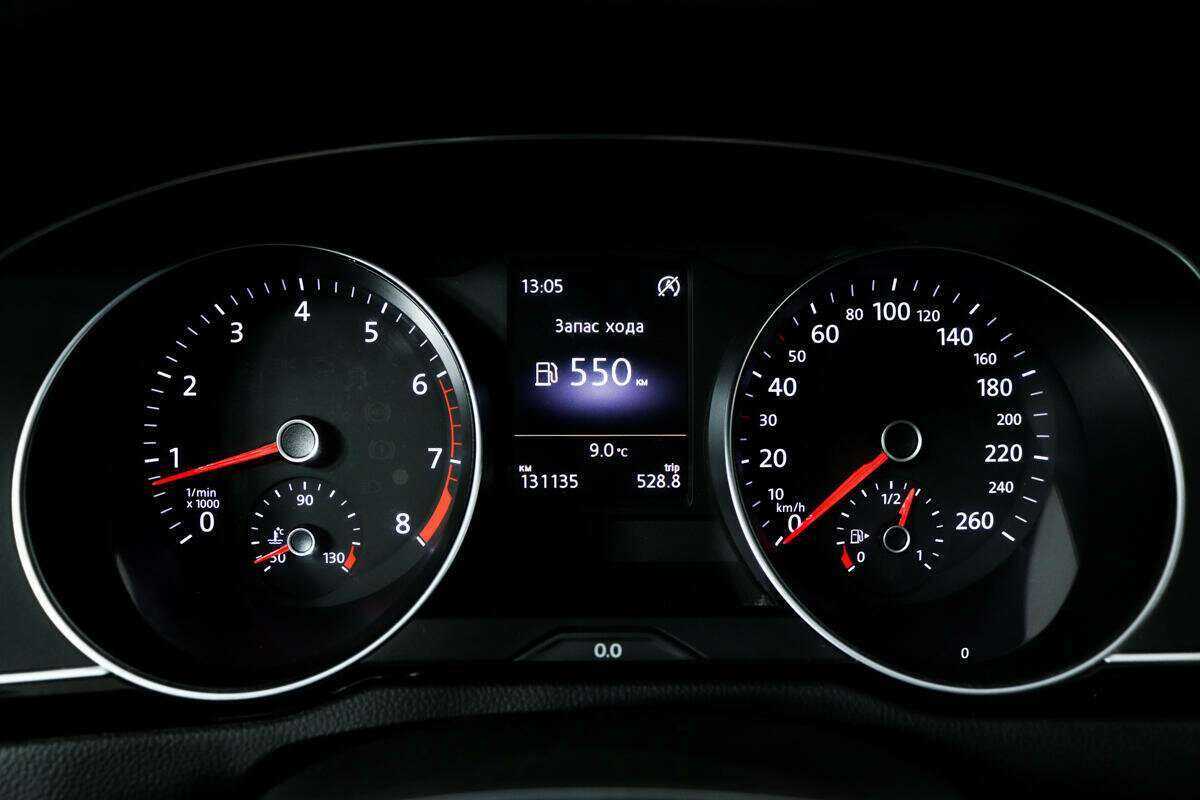 Купить Volkswagen Passat, 2016, 130 800 км, фото №10