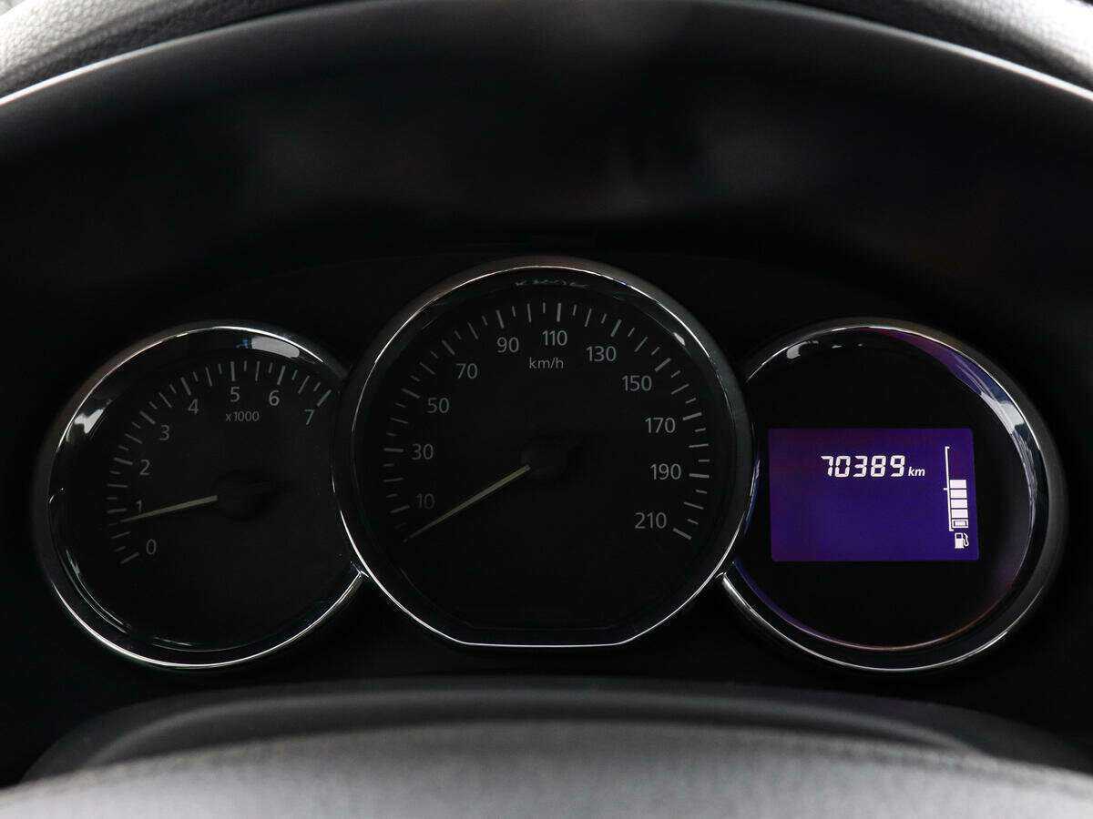 Купить Renault Logan, 2017, 70 386 км, фото №11