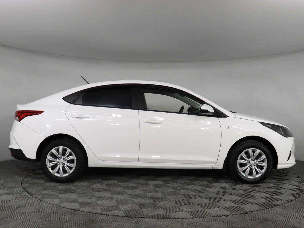 Купить Hyundai Solaris, 2021, 69 956 км, фото №4