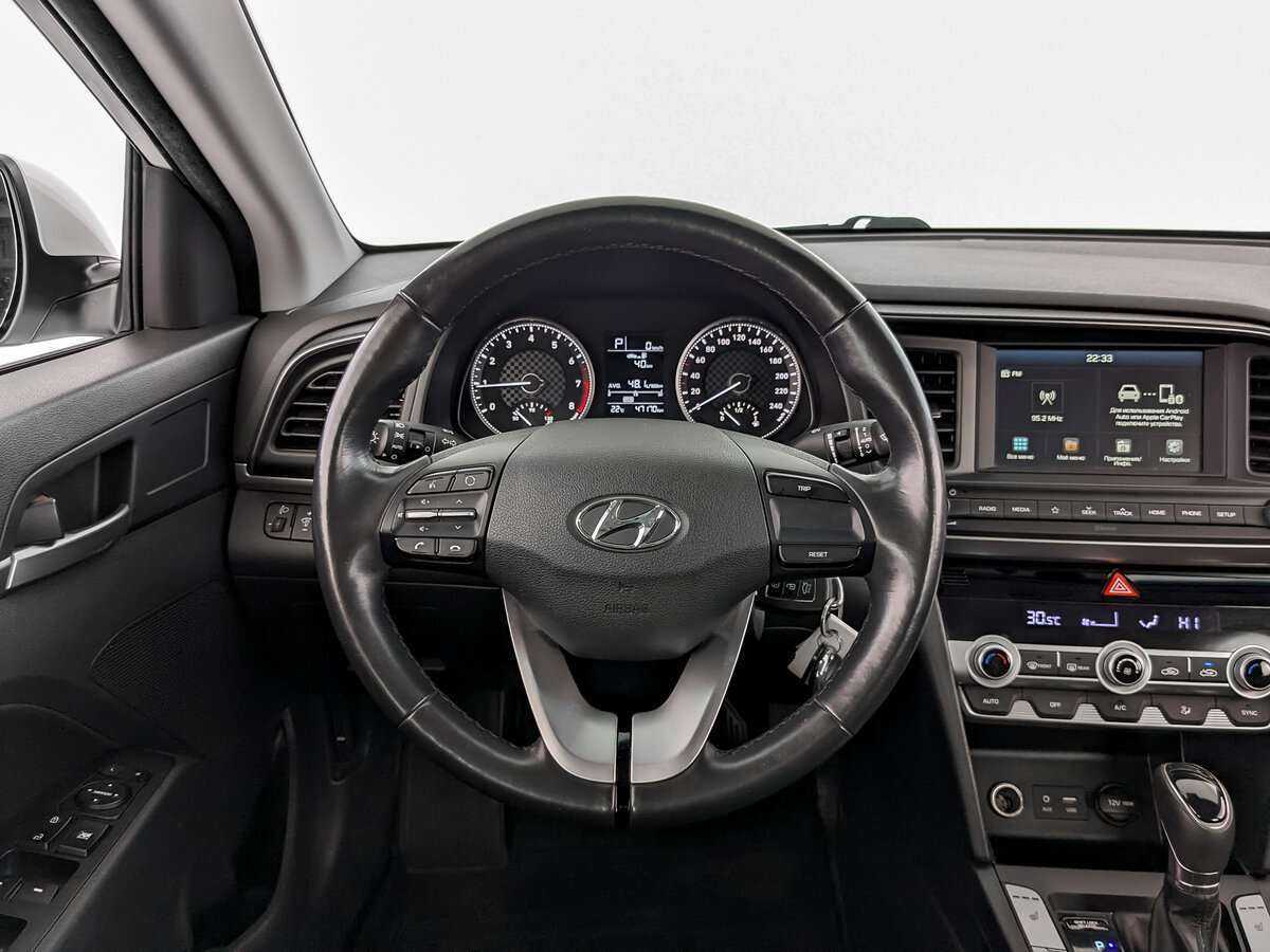 Купить Hyundai Elantra, 2020, 47 171 км, фото №17