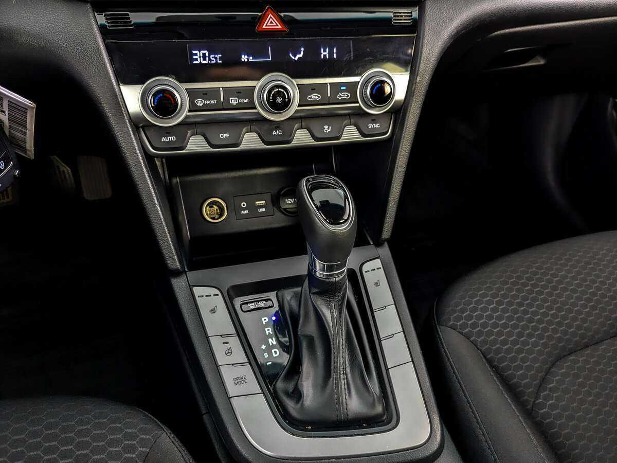 Купить Hyundai Elantra, 2020, 47 171 км, фото №21