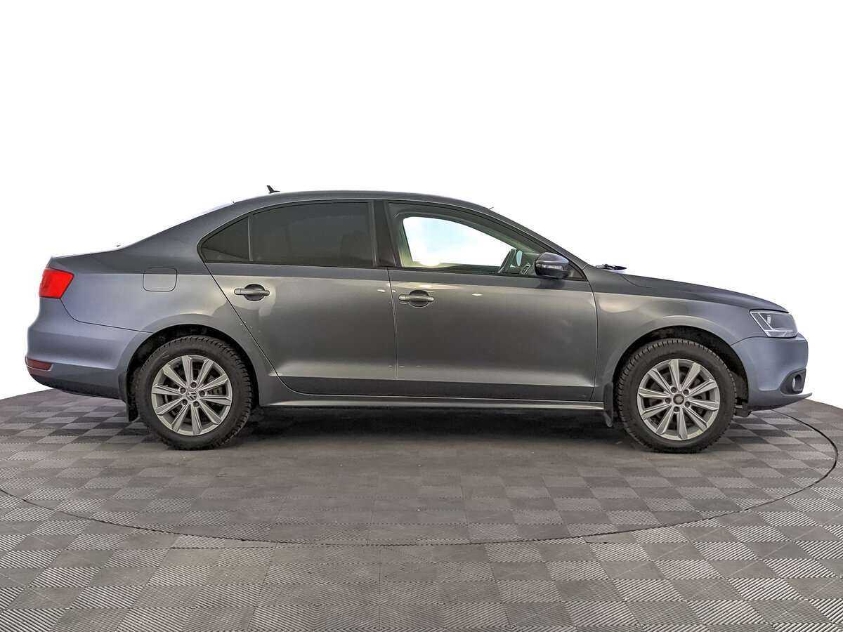 Купить Volkswagen Jetta, 2012, 125 436 км, фото №4