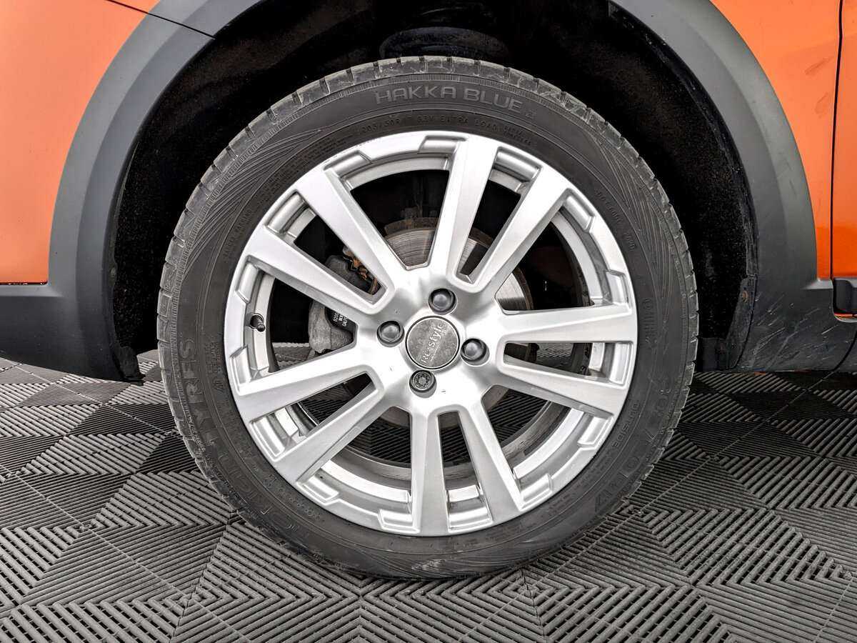 Купить Lada (ВАЗ) Vesta SW Cross, 2019, 69 459 км, фото №15