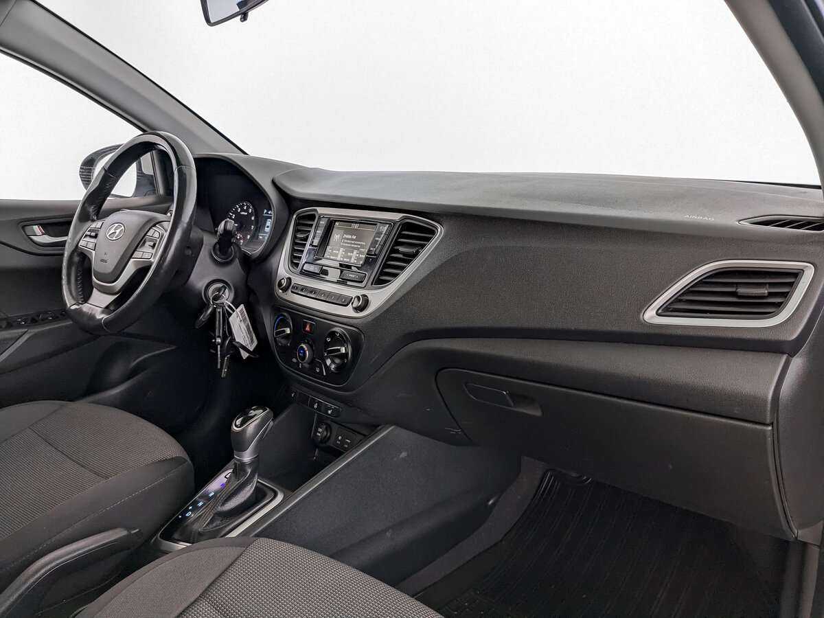 Купить Hyundai Solaris, 2018, 123 821 км, фото №11