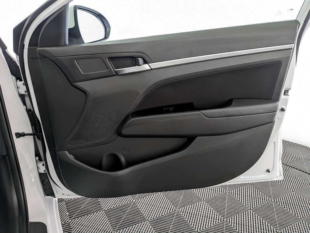 Купить Hyundai Elantra, 2020, 75 339 км, фото №19