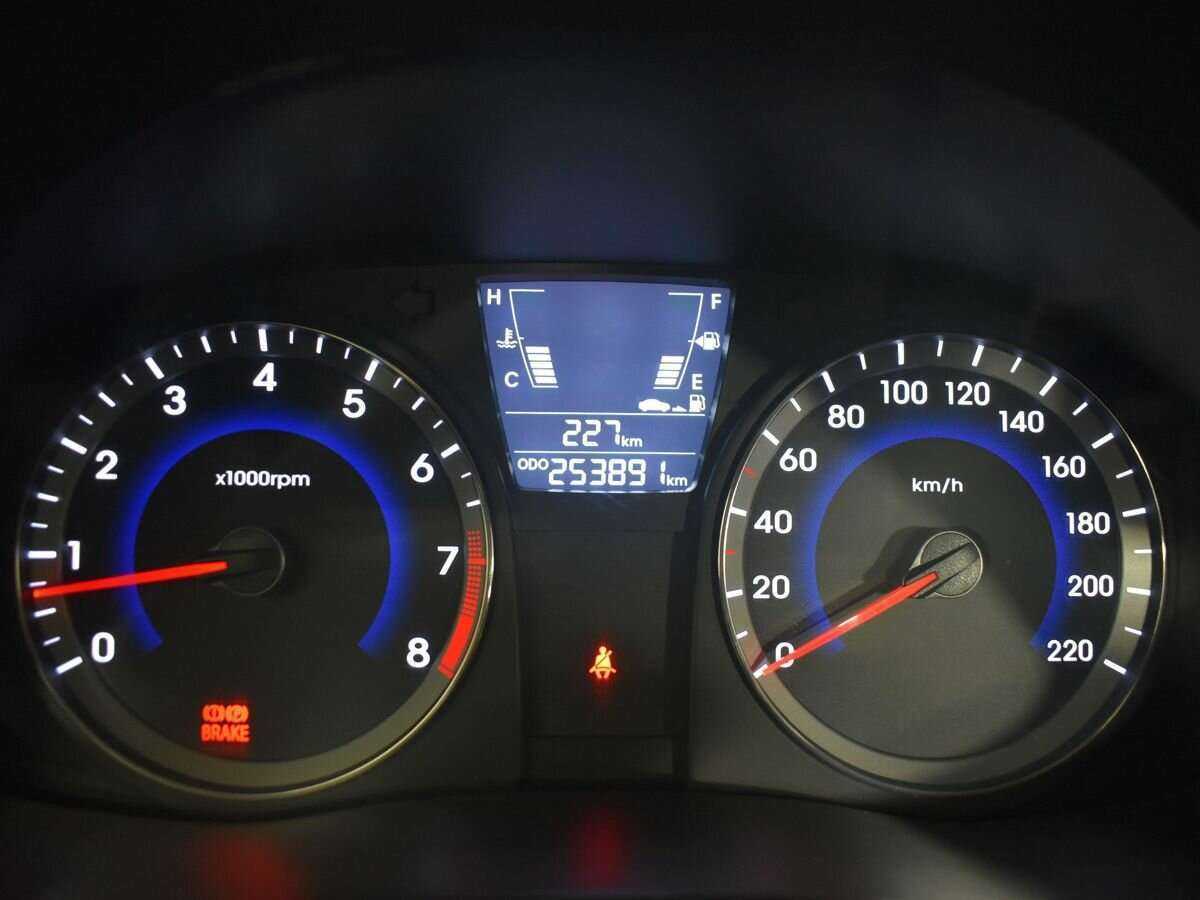 Купить Hyundai Solaris, 2013, 253 888 км, фото №13