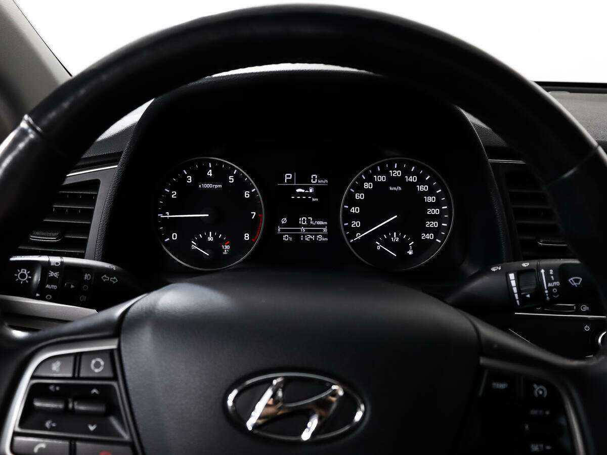 Купить Hyundai Elantra, 2017, 112 000 км, фото №16