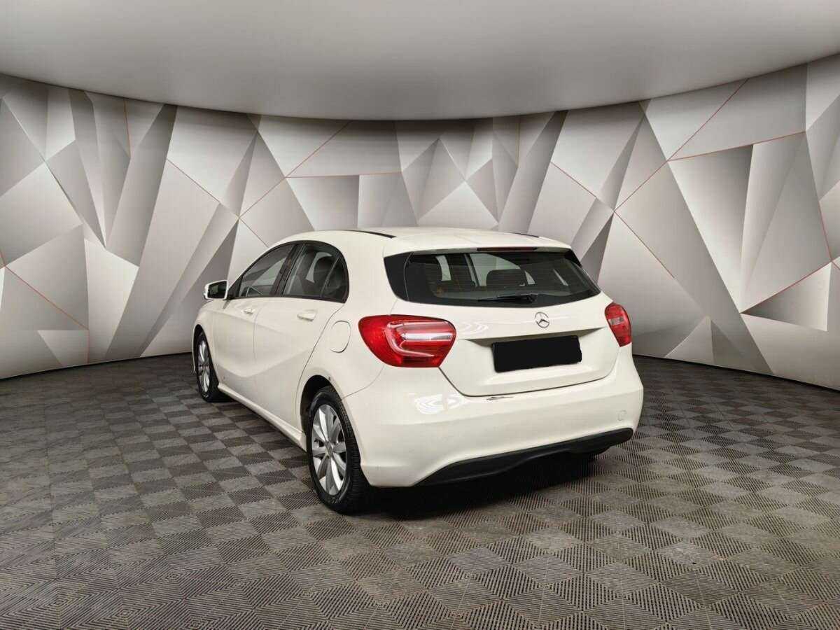 Купить Mercedes-Benz A-Класс 180, 2014, 217 768 км, фото №4