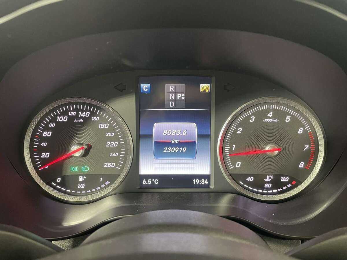 Купить Mercedes-Benz C-Класс 180, 2015, 229 993 км, фото №11