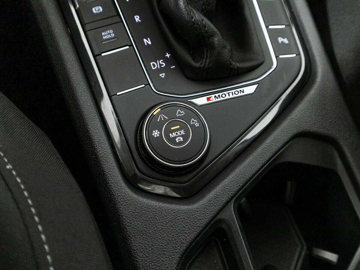 Купить Volkswagen Tiguan, 2019, 60 684 км, фото №17