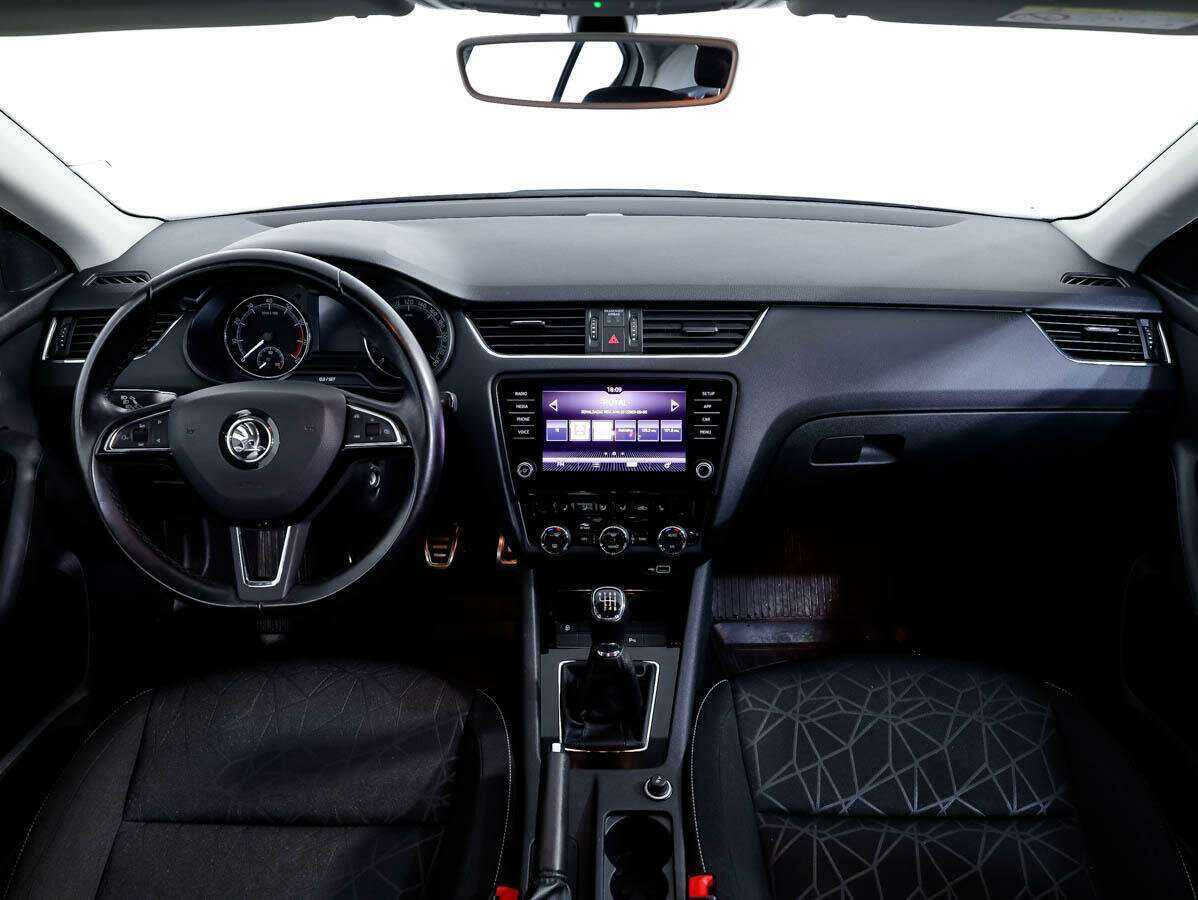 Купить Skoda Octavia, 2018, 56 138 км, фото №12