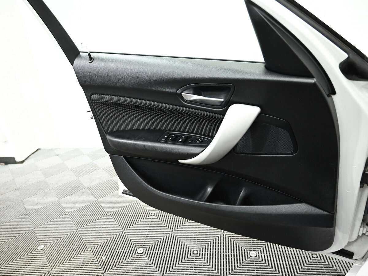 Купить BMW 1 серии 116i, 2013, 147 000 км, фото №9