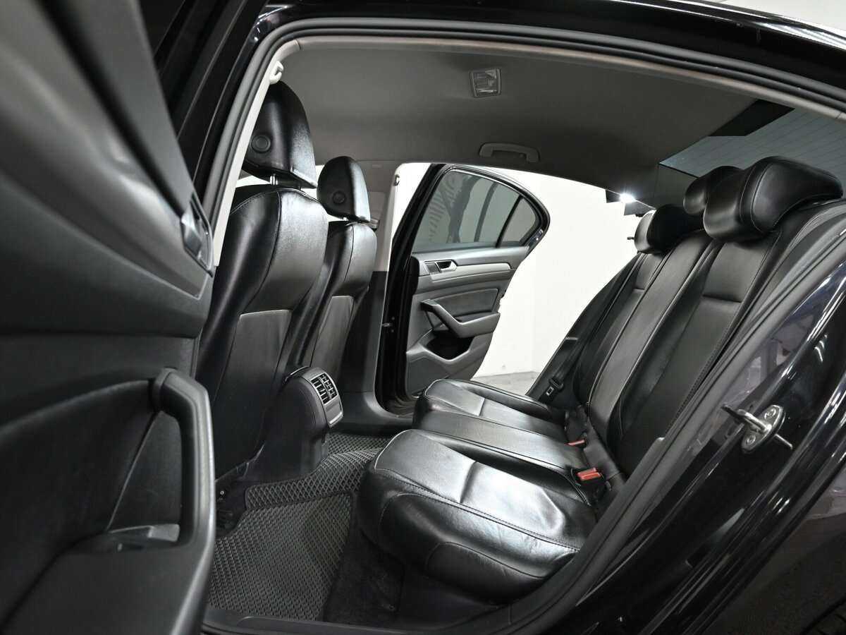 Купить Volkswagen Passat, 2016, 106 000 км, фото №12