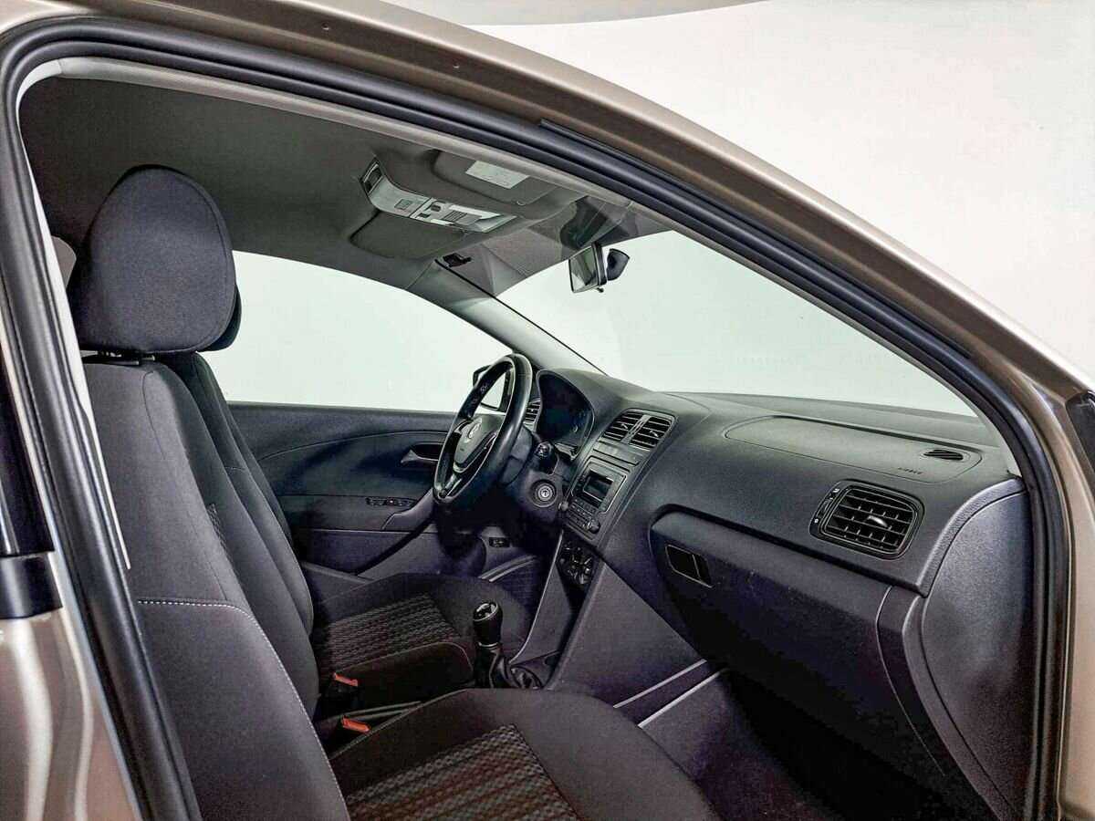 Купить Volkswagen Polo, 2018, 149 000 км, фото №8