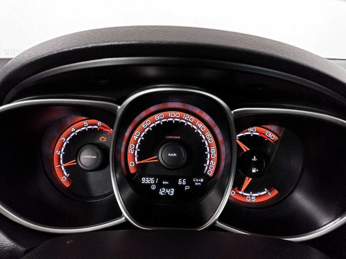 Купить Lada (ВАЗ) Vesta SW Cross, 2021, 93 243 км, фото №11