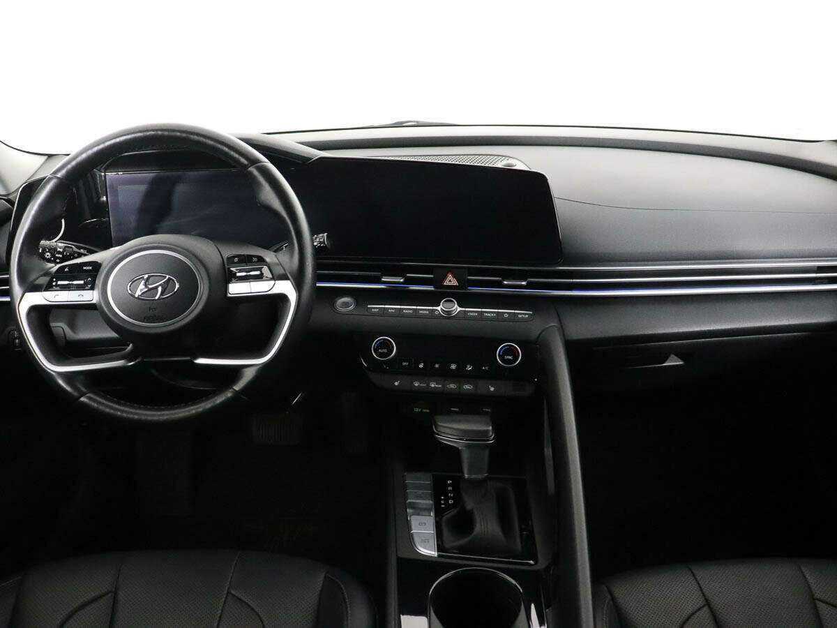 Купить Hyundai Elantra, 2021, 47 110 км, фото №11