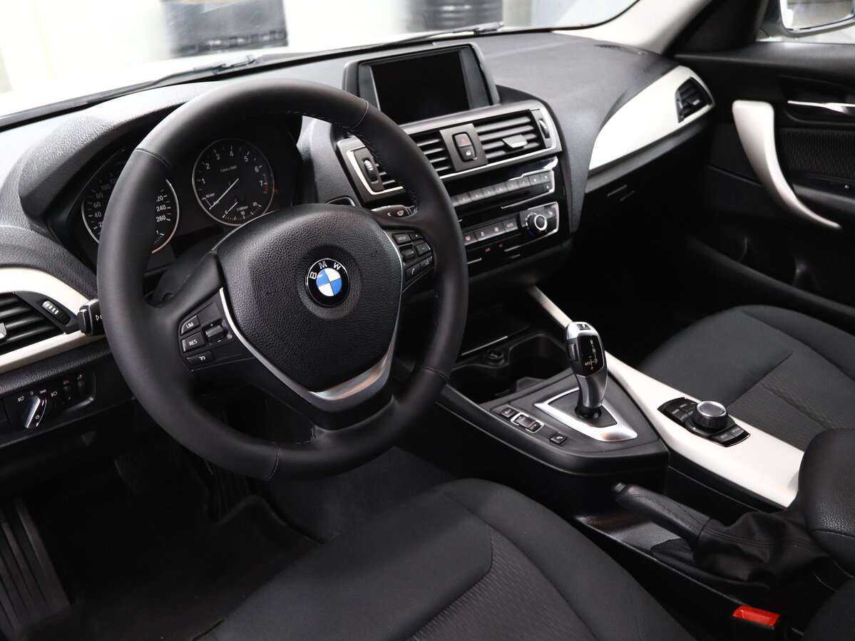 Купить BMW 1 серии 118i, 2016, 87 000 км, фото №10