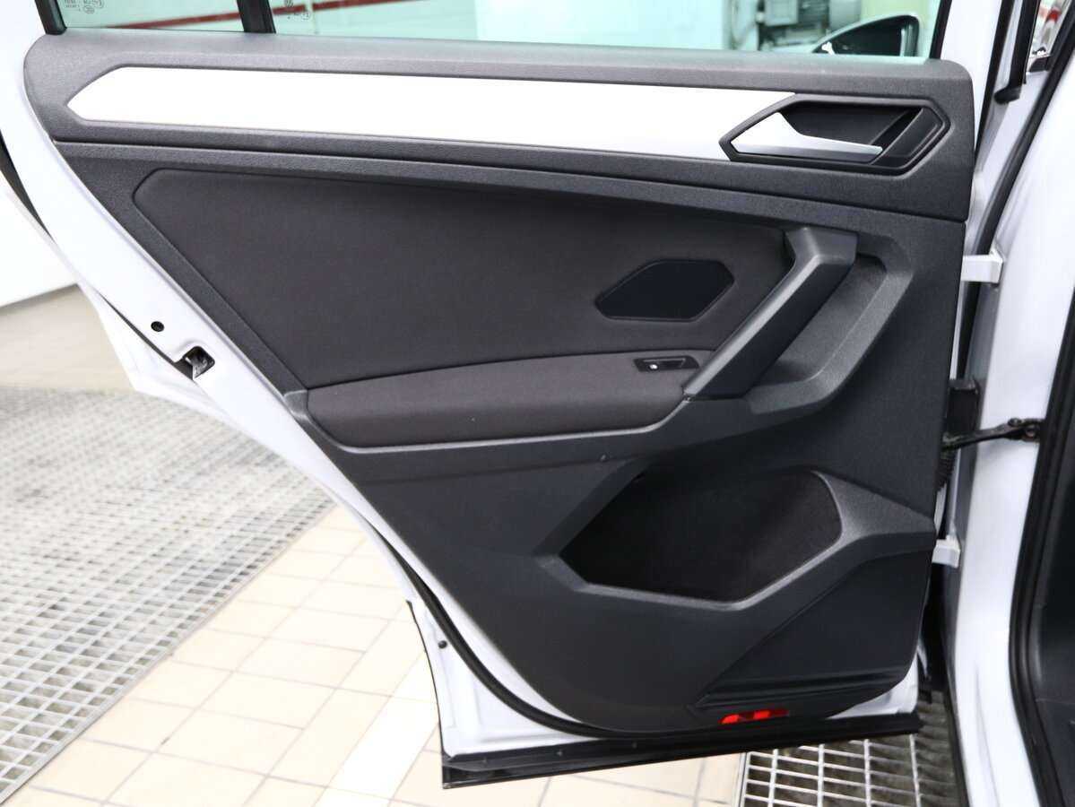 Купить Volkswagen Tiguan, 2019, 137 000 км, фото №9