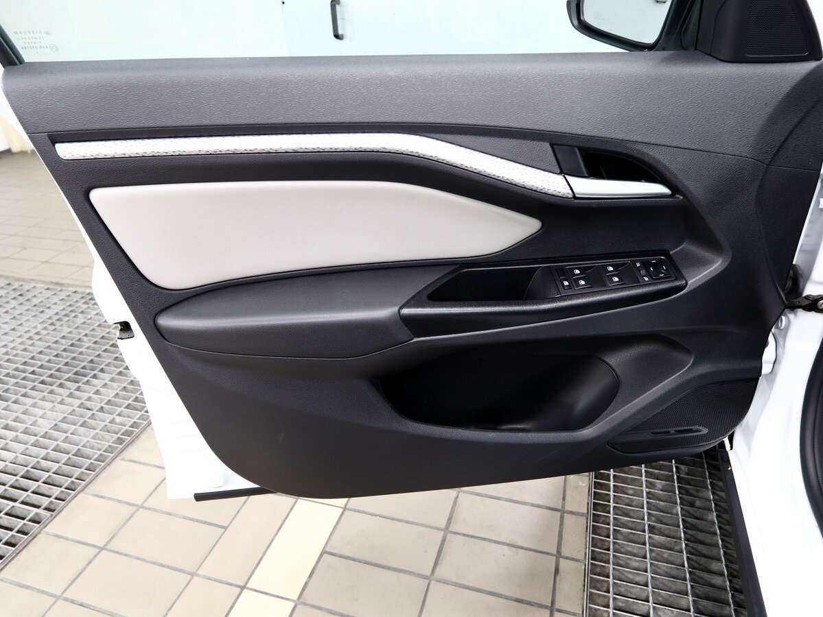 Купить Lada (ВАЗ) Vesta SW Cross, 2021, 48 750 км, фото №8