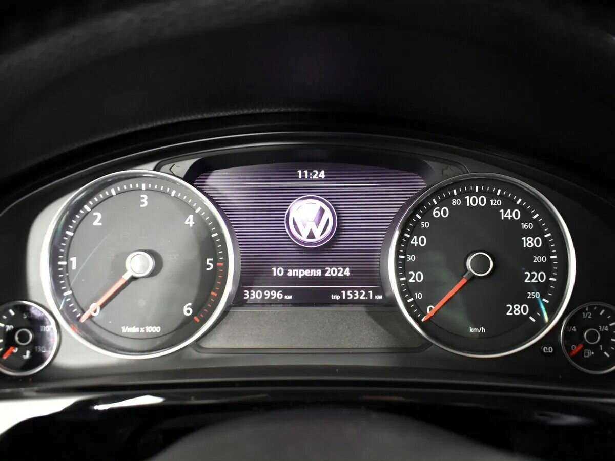 Купить Volkswagen Touareg, 2014, 330 000 км, фото №6