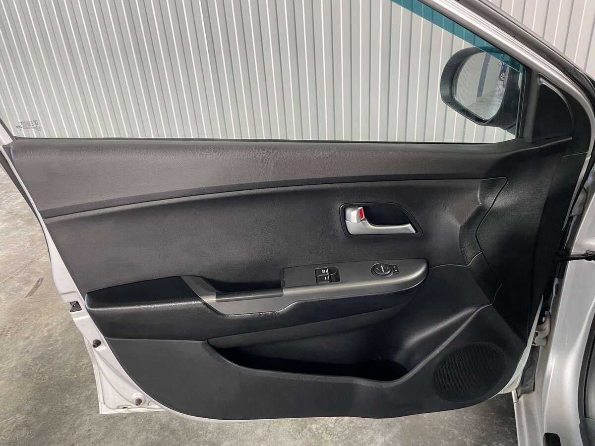 Купить Kia Rio, 2017, 111 506 км, фото №17