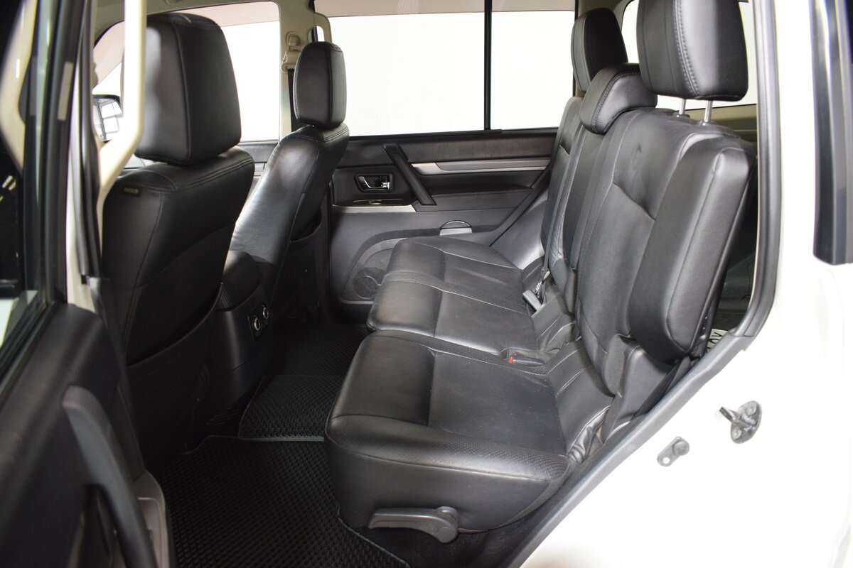Купить Mitsubishi Pajero, 2014, 177 000 км, фото №10