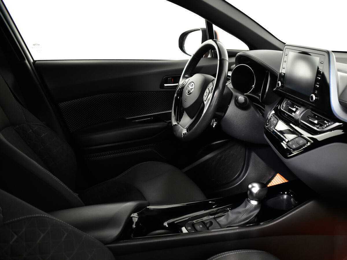 Купить Toyota C-HR, 2020, 102 000 км, фото №9
