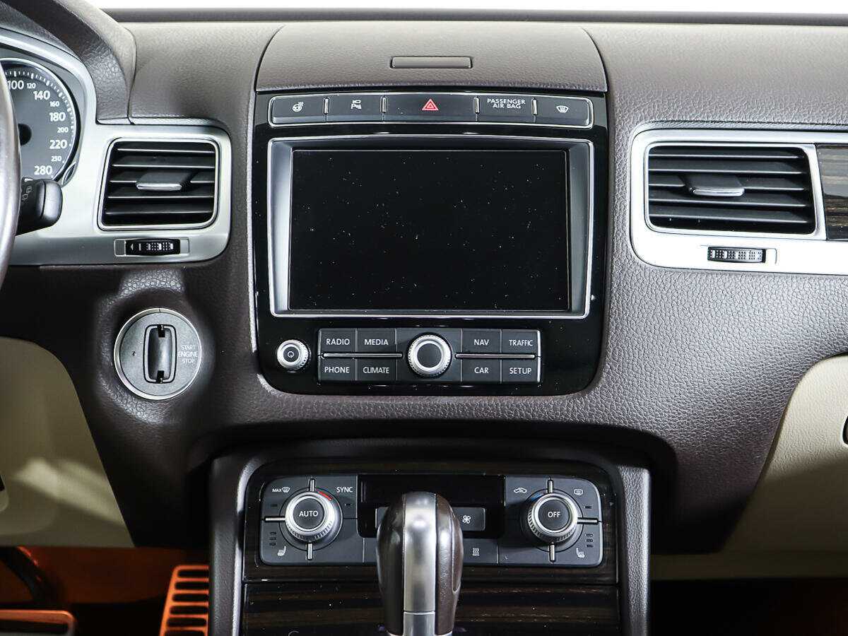 Купить Volkswagen Touareg, 2014, 148 942 км, фото №12