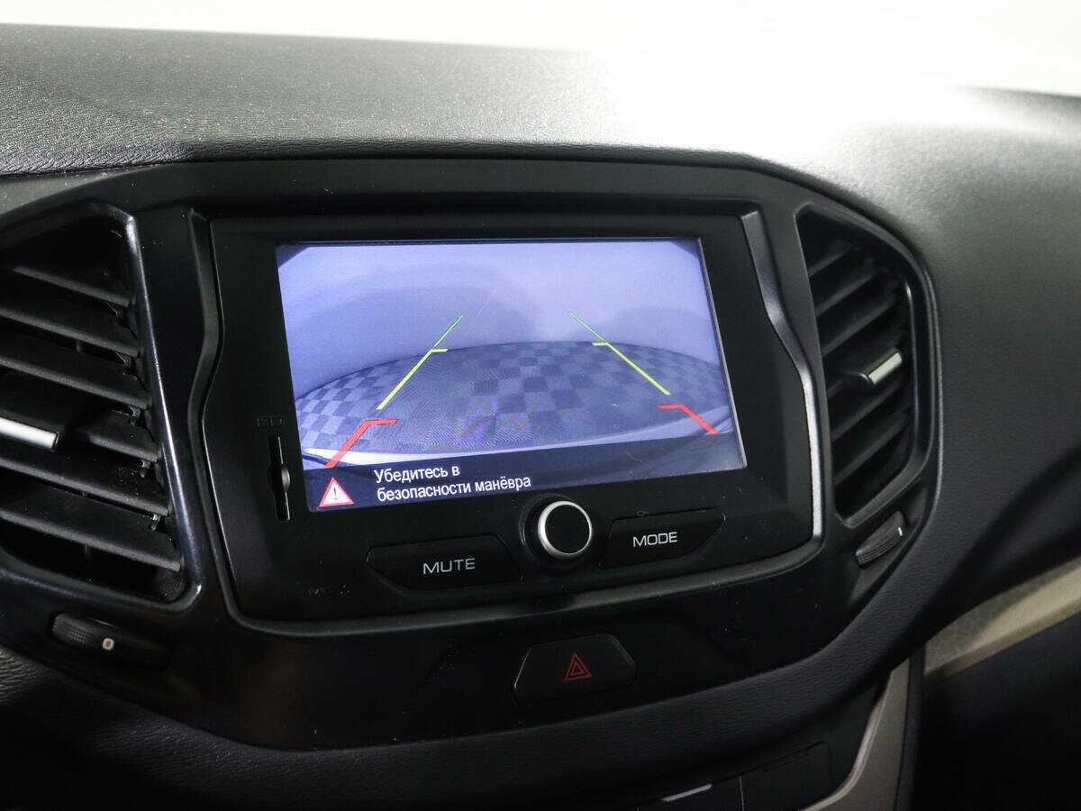 Купить Lada (ВАЗ) Vesta SW, 2019, 66 000 км, фото №14