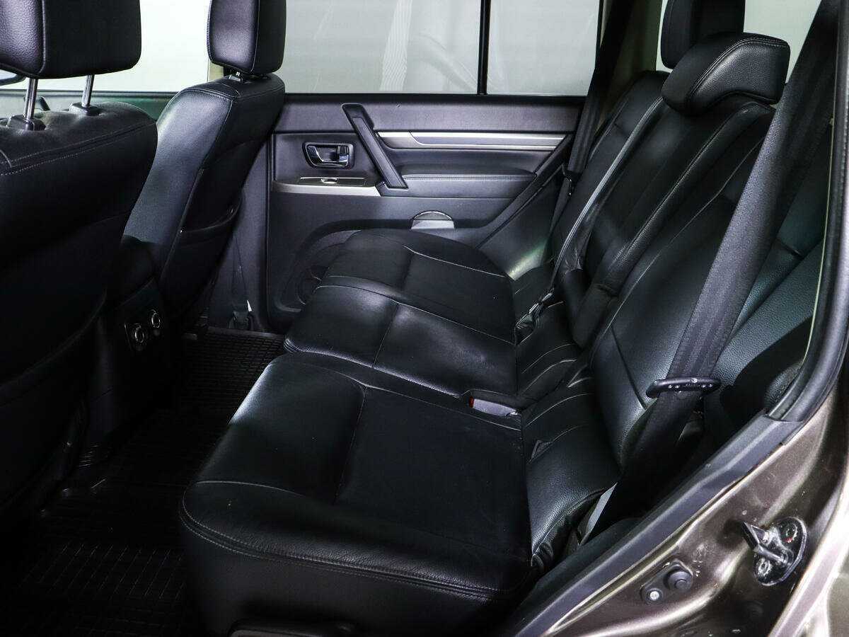 Купить Mitsubishi Pajero, 2014, 282 056 км, фото №8