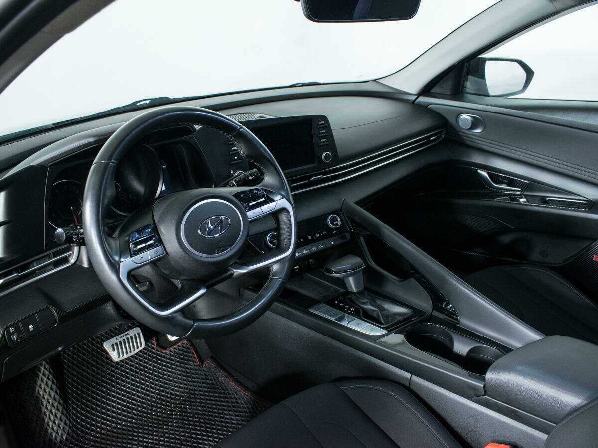 Купить Hyundai Elantra, 2020, 33 734 км, фото №13