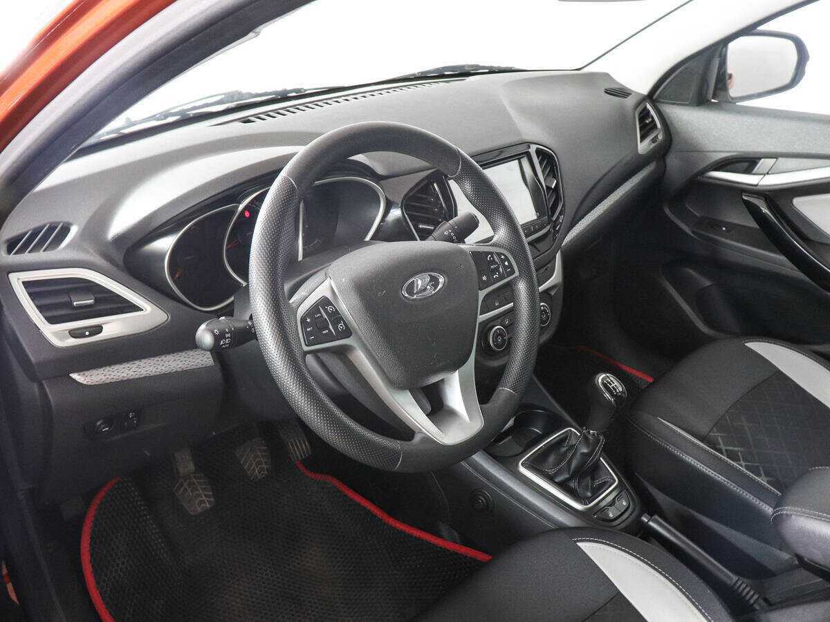 Купить Lada (ВАЗ) Vesta Cross, 2018, 140 424 км, фото №9