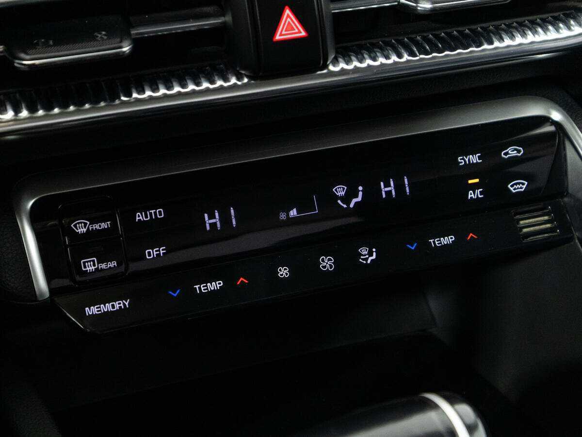 Купить Kia K5, 2020, 156 463 км, фото №17