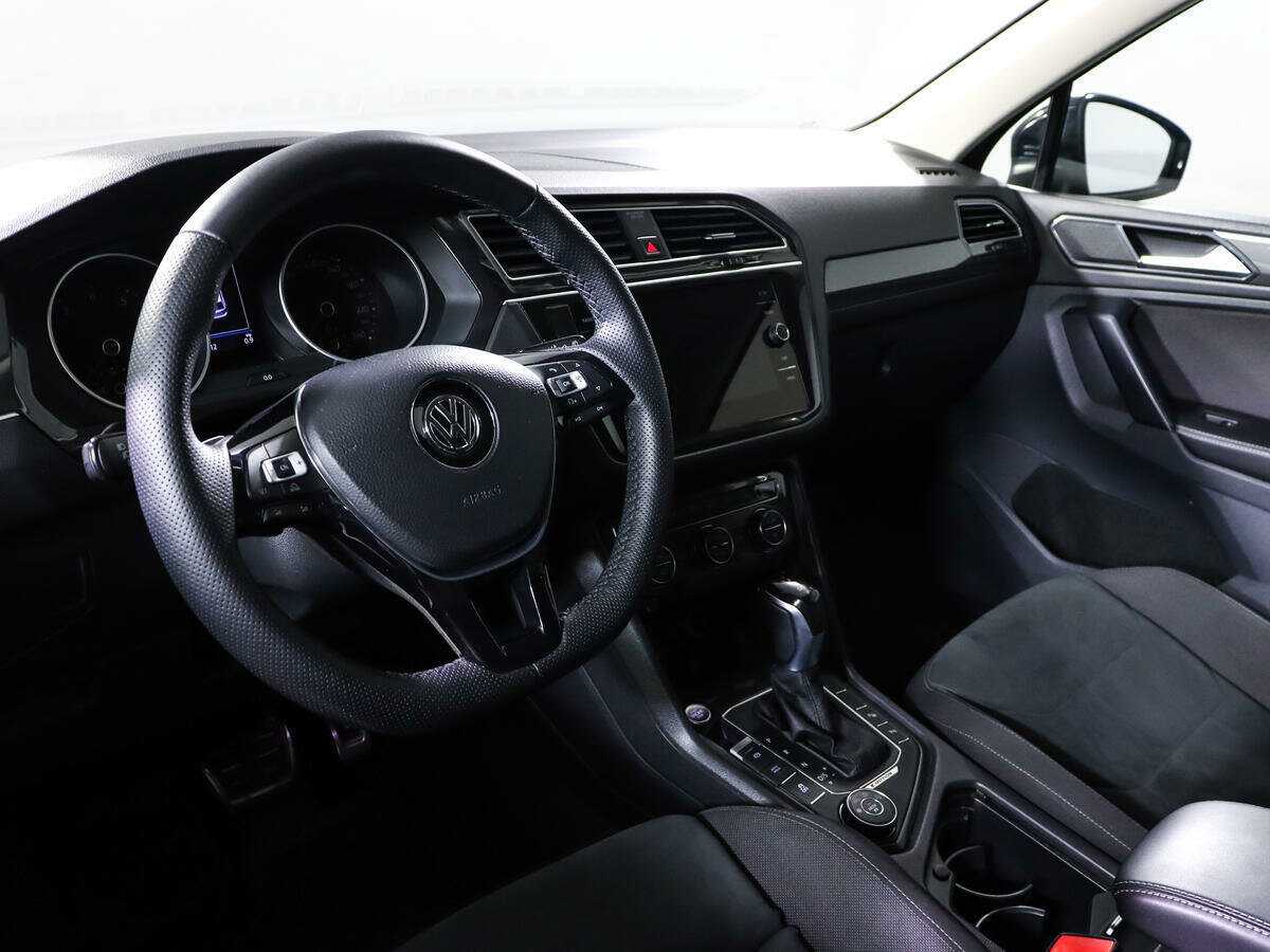Купить Volkswagen Tiguan, 2017, 165 211 км, фото №12