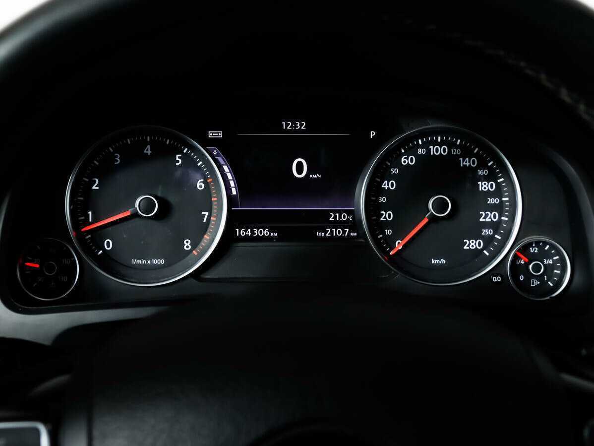 Купить Volkswagen Touareg, 2013, 164 305 км, фото №10