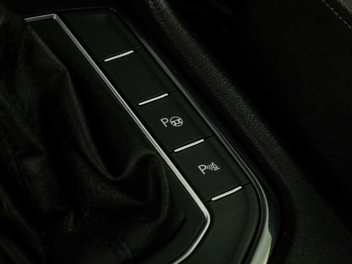 Купить Volkswagen Tiguan L, 2018, 86 835 км, фото №21