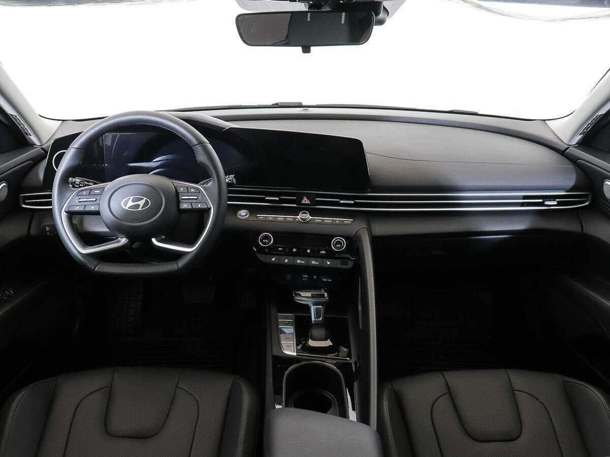 Купить Hyundai Elantra, 2024, 4 502 км, фото №14