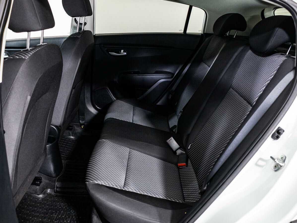 Купить Kia Rio X-Line, 2017, 56 574 км, фото №10